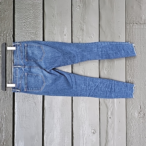 FRAME Jeans - Picture 9 of 12